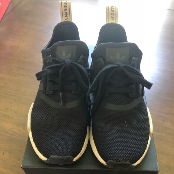 adidas nmd r1 donne dimensioni 7 poshmark adidas nmd r1 donne dimensioni 7 poshmark
